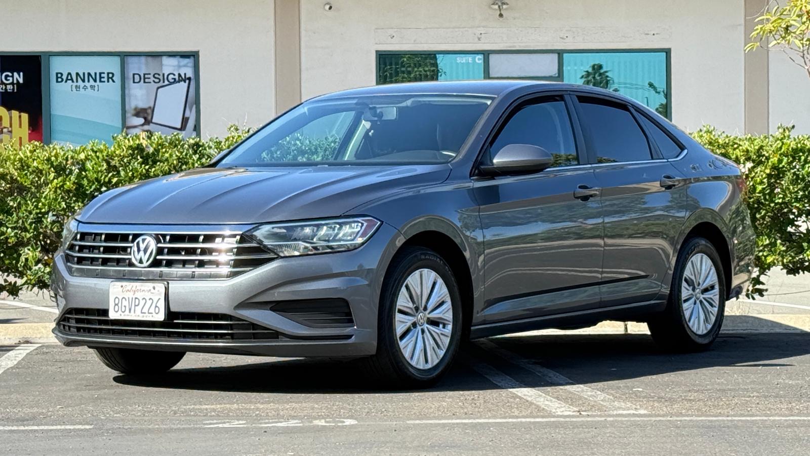 volkswagen jetta 2019 3VWC57BU9KM029050 image volkswagen jetta 2019 3VWC57BU9KM029050 image