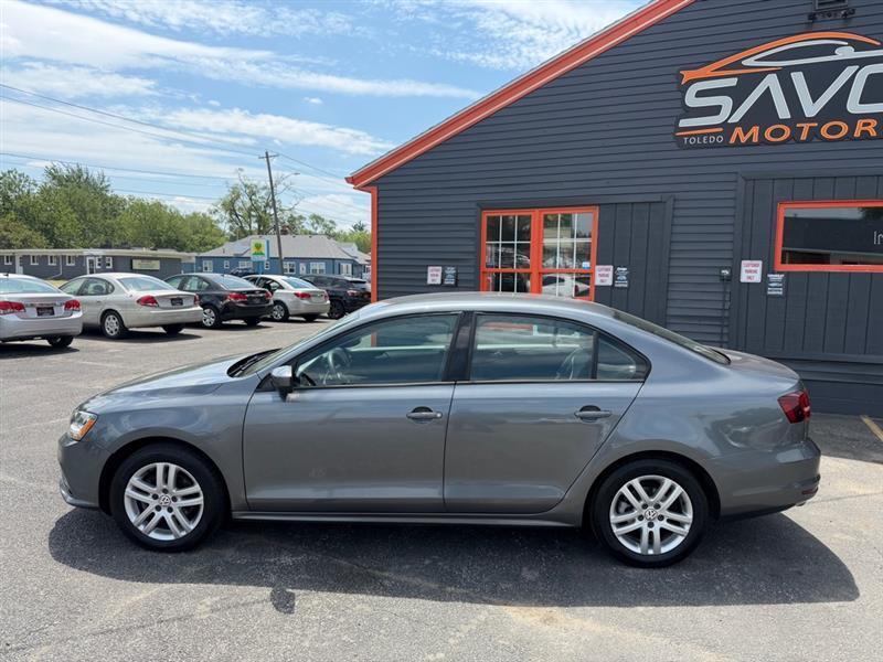 volkswagen jetta 2018 3VW2B7AJ7JM240595 image volkswagen jetta 2018 3VW2B7AJ7JM240595 image