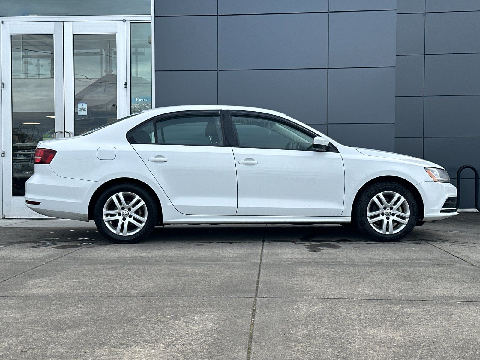 volkswagen jetta 2018 3VW2B7AJ0JM230538 image volkswagen jetta 2018 3VW2B7AJ0JM230538 image