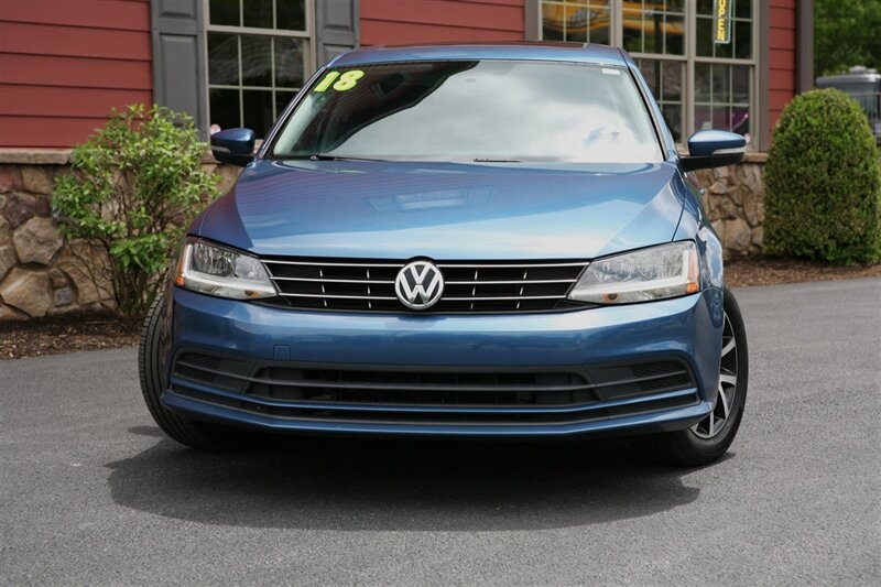volkswagen jetta 2018 3VWDB7AJ2JM262769 image volkswagen jetta 2018 3VWDB7AJ2JM262769 image