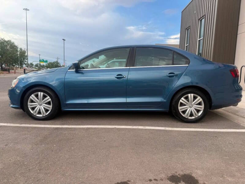 volkswagen jetta 2017 3VW167AJ8HM226196 image volkswagen jetta 2017 3VW167AJ8HM226196 image