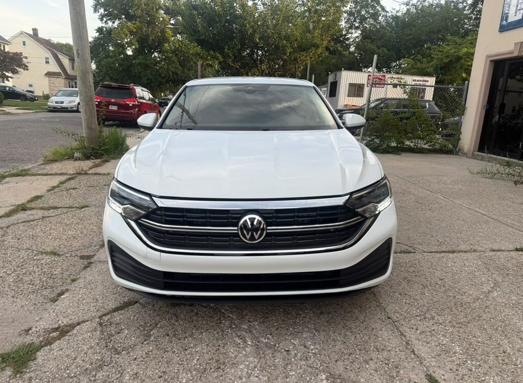 volkswagen jetta 2024 3VW5M7BU0RM100674 image volkswagen jetta 2024 3VW5M7BU0RM100674 image