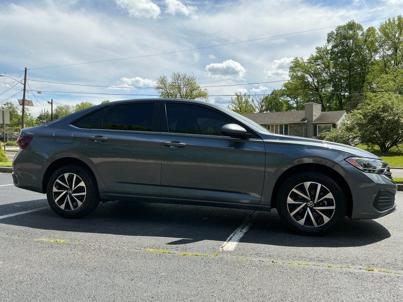 volkswagen jetta 2024 3VW5M7BU4RM065878 image volkswagen jetta 2024 3VW5M7BU4RM065878 image