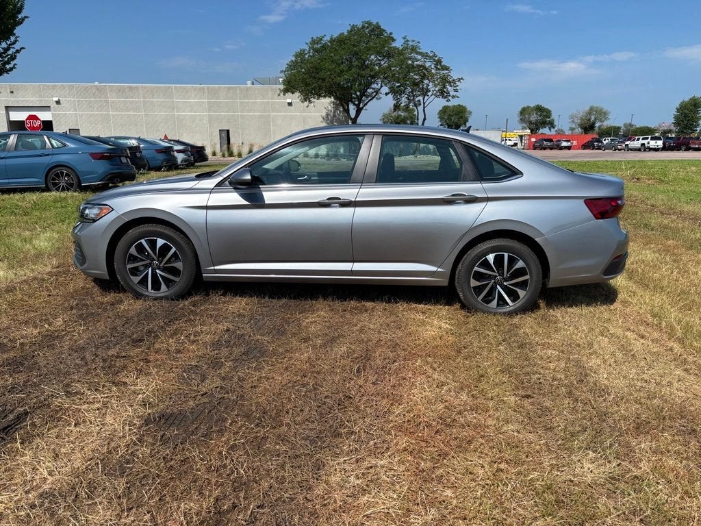 volkswagen jetta 2024 3VW5M7BU8RM020247 image volkswagen jetta 2024 3VW5M7BU8RM020247 image
