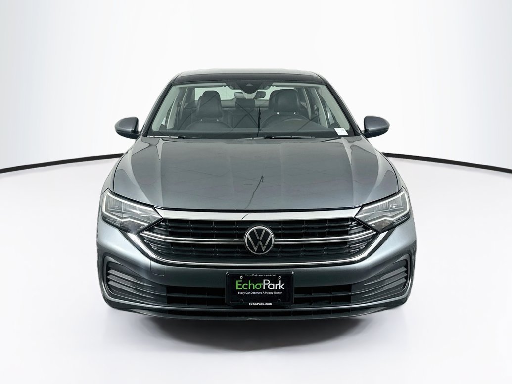 volkswagen jetta 2024 3VW7M7BU2RM072577 image volkswagen jetta 2024 3VW7M7BU2RM072577 image