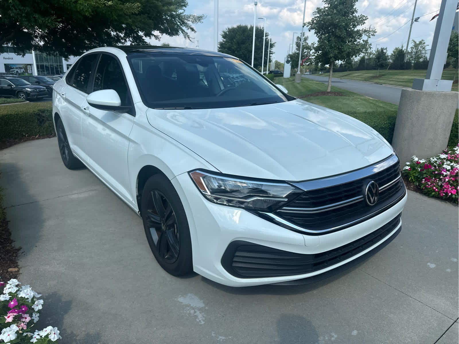 volkswagen jetta 2024 3VW7M7BU2RM022567 image volkswagen jetta 2024 3VW7M7BU2RM022567 image