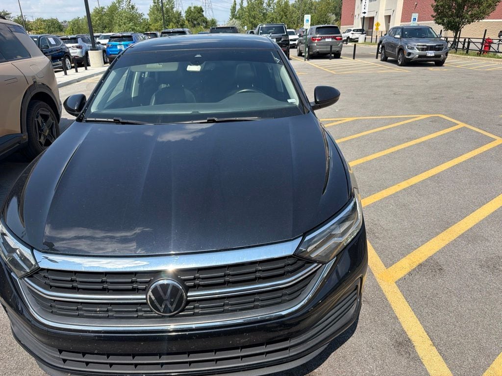 volkswagen jetta 2024 3VW7M7BU9RM017625 image volkswagen jetta 2024 3VW7M7BU9RM017625 image