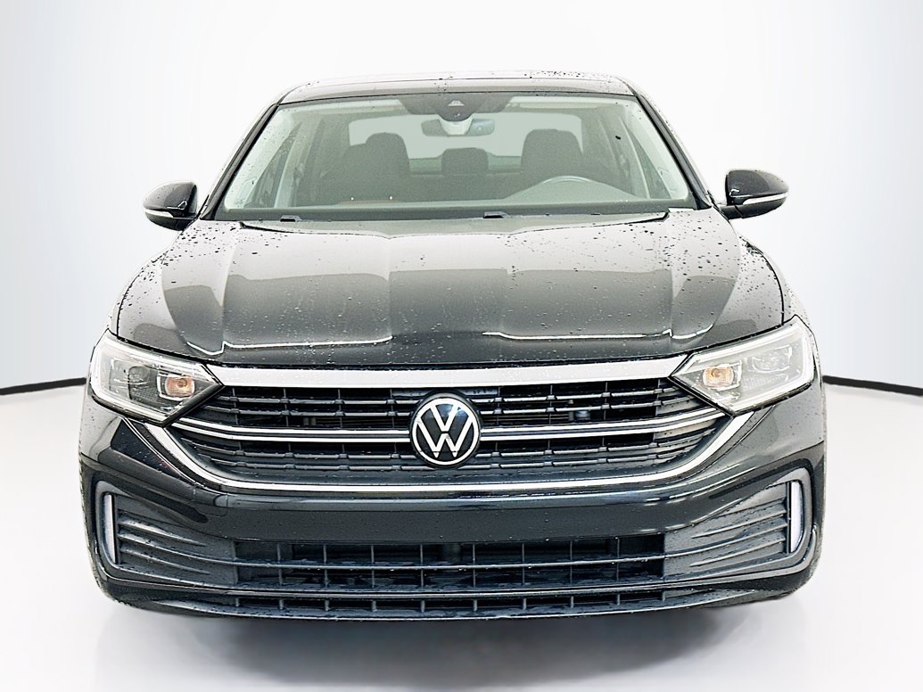 volkswagen jetta 2024 3VWGM7BU9RM008083 image volkswagen jetta 2024 3VWGM7BU9RM008083 image