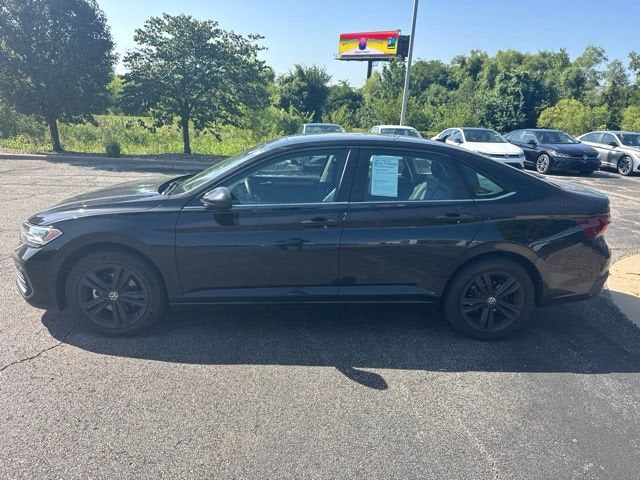 volkswagen jetta 2024 3VW7M7BU7RM030048 image volkswagen jetta 2024 3VW7M7BU7RM030048 image