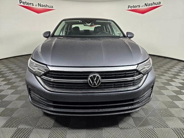 volkswagen jetta 2024 3VW7M7BU2RM016994 image volkswagen jetta 2024 3VW7M7BU2RM016994 image