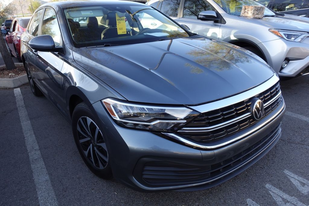 volkswagen jetta 2024 3VW5M7BU0RM023160 image volkswagen jetta 2024 3VW5M7BU0RM023160 image