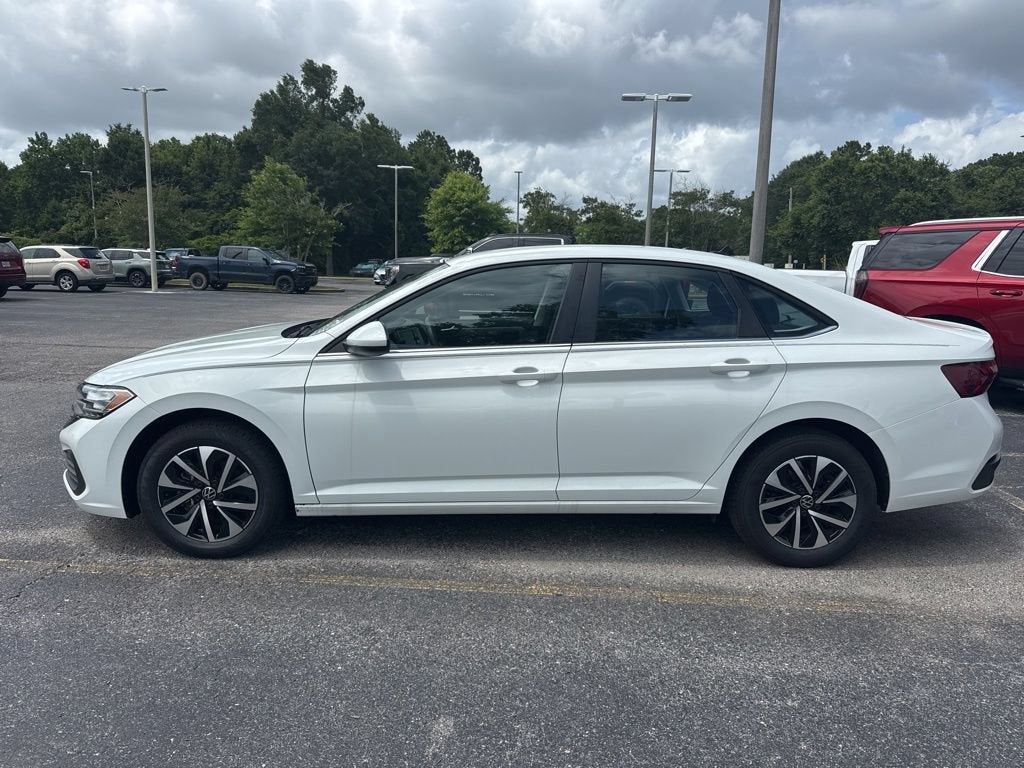 volkswagen jetta 2024 3VW5M7BU6RM049195 image volkswagen jetta 2024 3VW5M7BU6RM049195 image
