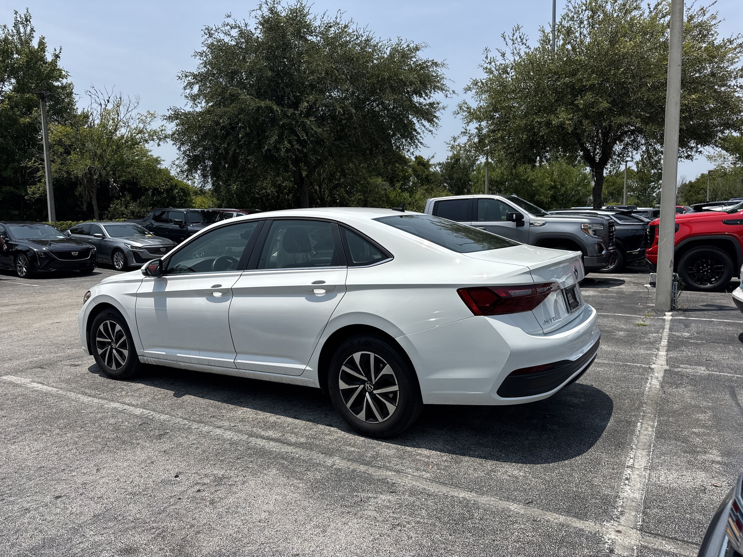 volkswagen jetta 2024 3VW5M7BU8RM038425 image volkswagen jetta 2024 3VW5M7BU8RM038425 image