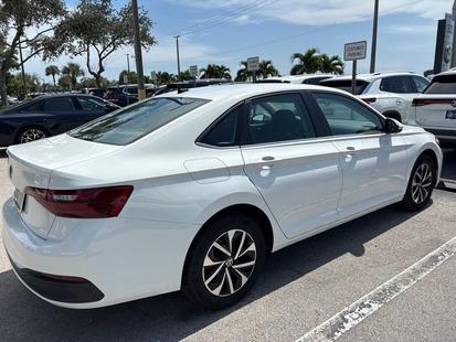 volkswagen jetta 2024 3VW5M7BU1RM020543 image volkswagen jetta 2024 3VW5M7BU1RM020543 image