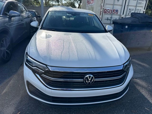 volkswagen jetta 2024 3VW5M7BU3RM023234 image volkswagen jetta 2024 3VW5M7BU3RM023234 image