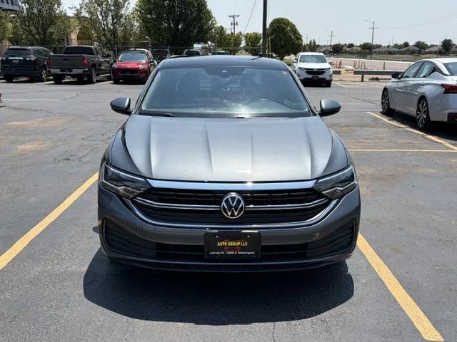 volkswagen jetta 2024 3VW7M7BU2RM012024 image volkswagen jetta 2024 3VW7M7BU2RM012024 image
