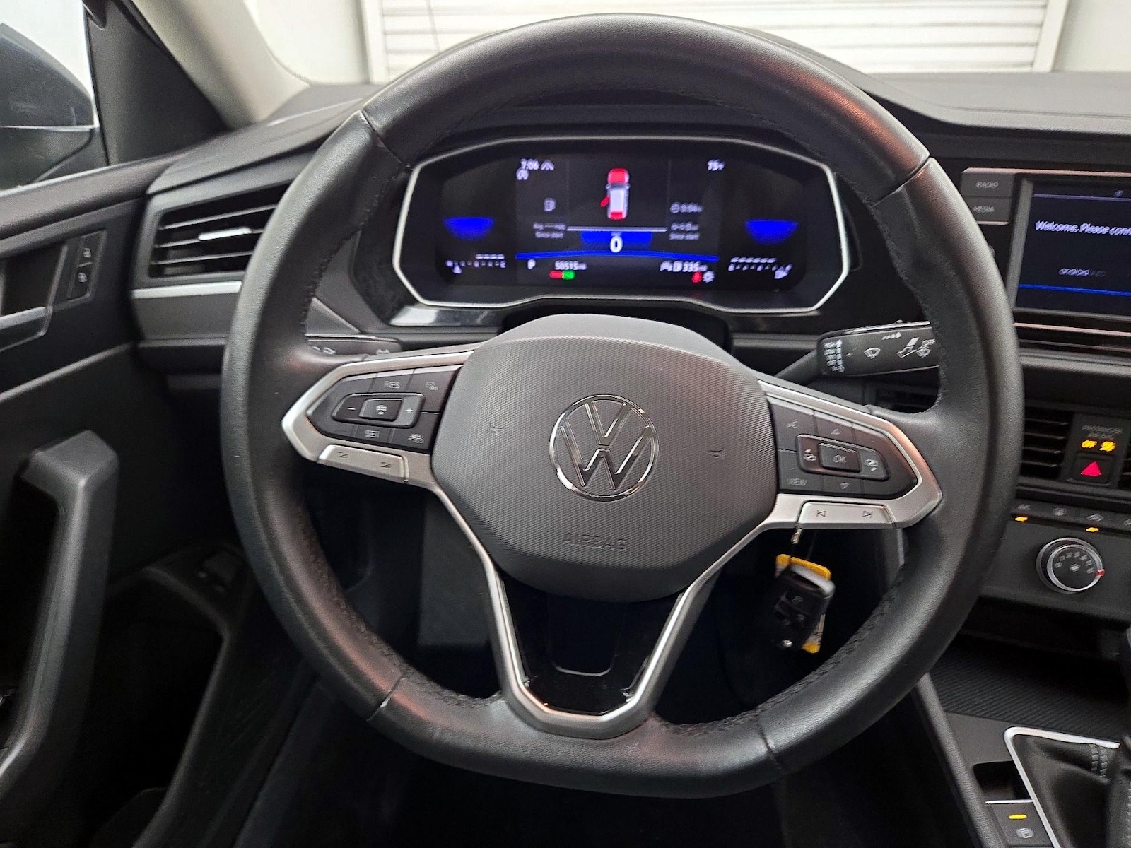 volkswagen jetta 2024 3VW5M7BU6RM029450 image volkswagen jetta 2024 3VW5M7BU6RM029450 image