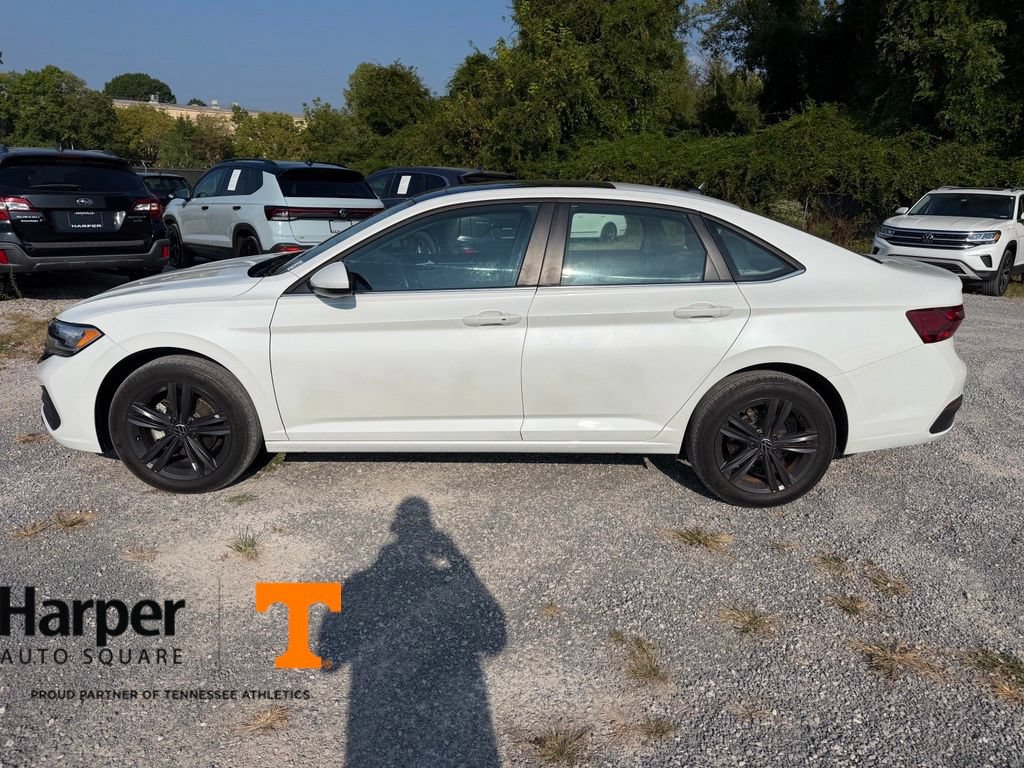 volkswagen jetta 2024 3VW7M7BU2RM094661 image volkswagen jetta 2024 3VW7M7BU2RM094661 image