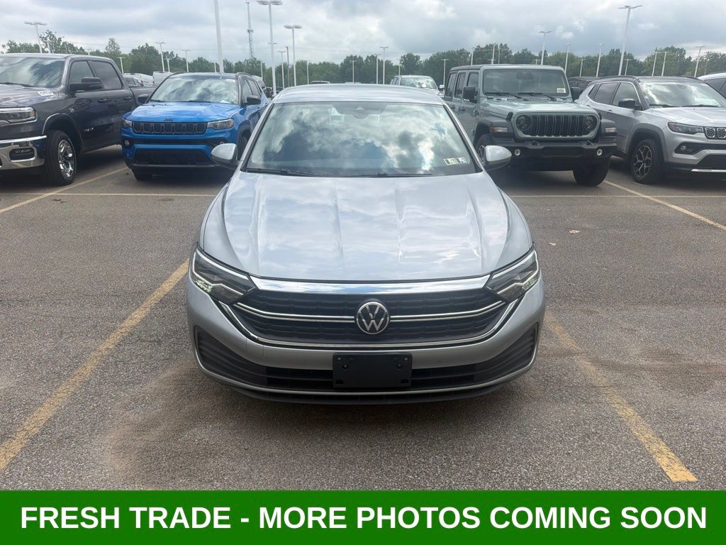 volkswagen jetta 2024 3VW5M7BU4RM053018 image volkswagen jetta 2024 3VW5M7BU4RM053018 image