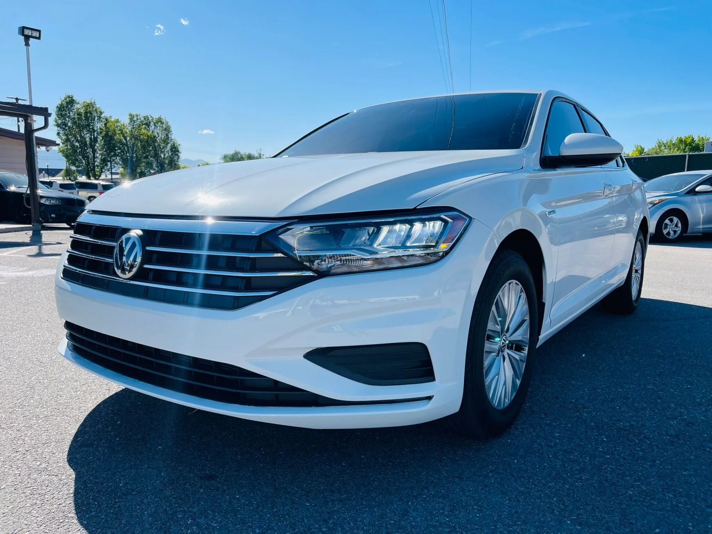 volkswagen jetta 2020 3VWN57BU2LM001892 image volkswagen jetta 2020 3VWN57BU2LM001892 image