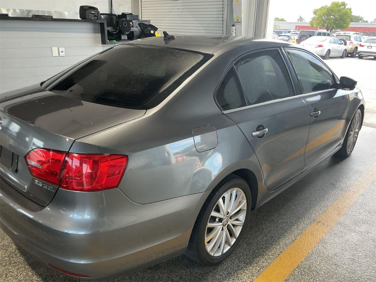 volkswagen jetta 2011 3VWLZ7AJ4BM398913 image volkswagen jetta 2011 3VWLZ7AJ4BM398913 image