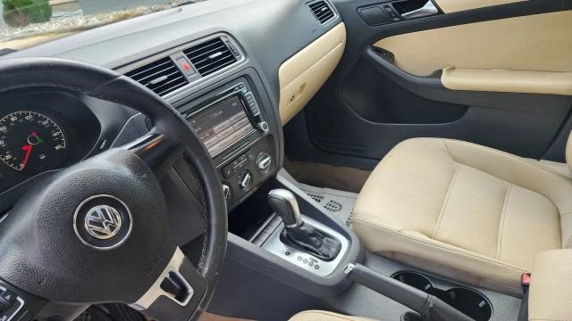 volkswagen jetta 2011 3VWDX7AJ4BM344053 image volkswagen jetta 2011 3VWDX7AJ4BM344053 image