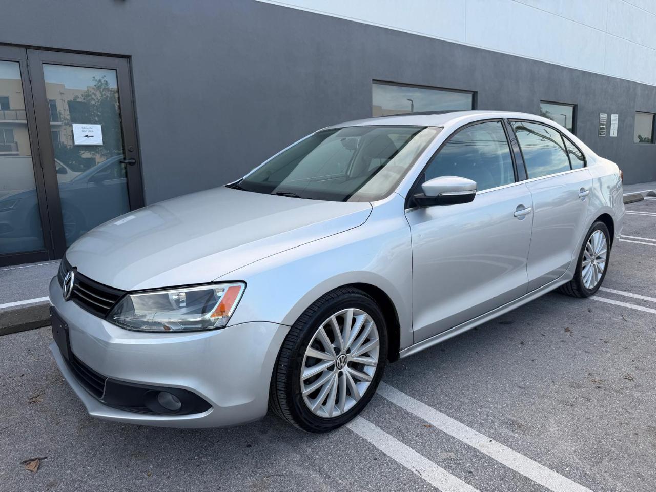 volkswagen jetta 2011 3VWLZ7AJ2BM348205 image volkswagen jetta 2011 3VWLZ7AJ2BM348205 image