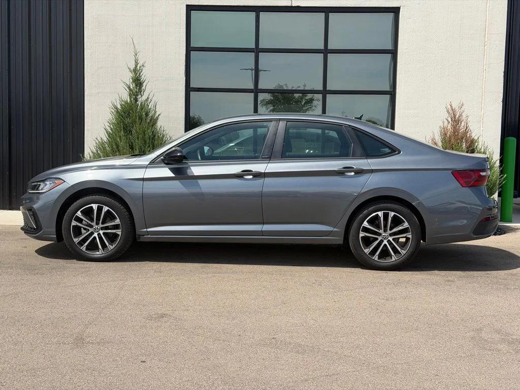 volkswagen jetta 2025 3VWBX7BU5SM040830 image volkswagen jetta 2025 3VWBX7BU5SM040830 image