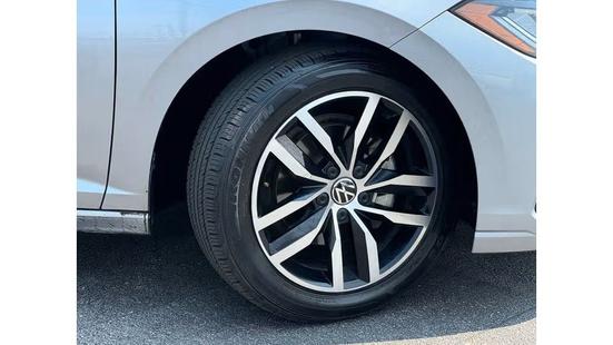 volkswagen jetta 2025 3VW7X7BU1SM083597 image volkswagen jetta 2025 3VW7X7BU1SM083597 image