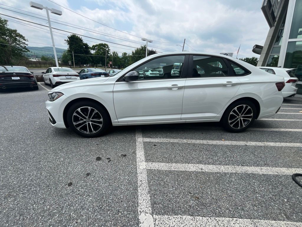 volkswagen jetta 2025 3VWBX7BU9SM063530 image volkswagen jetta 2025 3VWBX7BU9SM063530 image