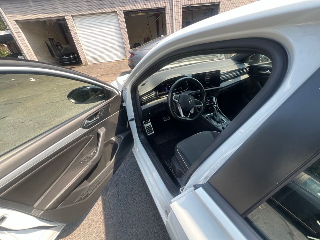 volkswagen jetta 2025 3VWBX7BU7SM045155 image volkswagen jetta 2025 3VWBX7BU7SM045155 image