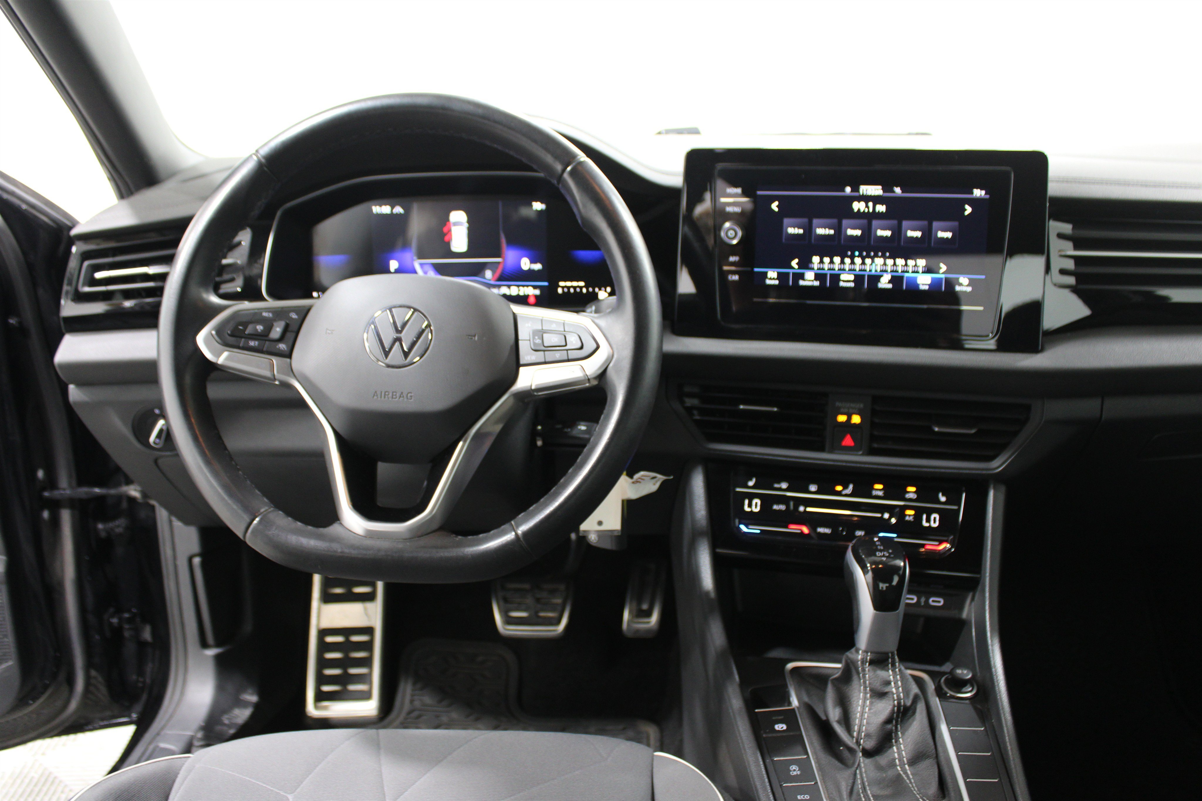 volkswagen jetta 2025 3VWBX7BU3SM000455 image volkswagen jetta 2025 3VWBX7BU3SM000455 image