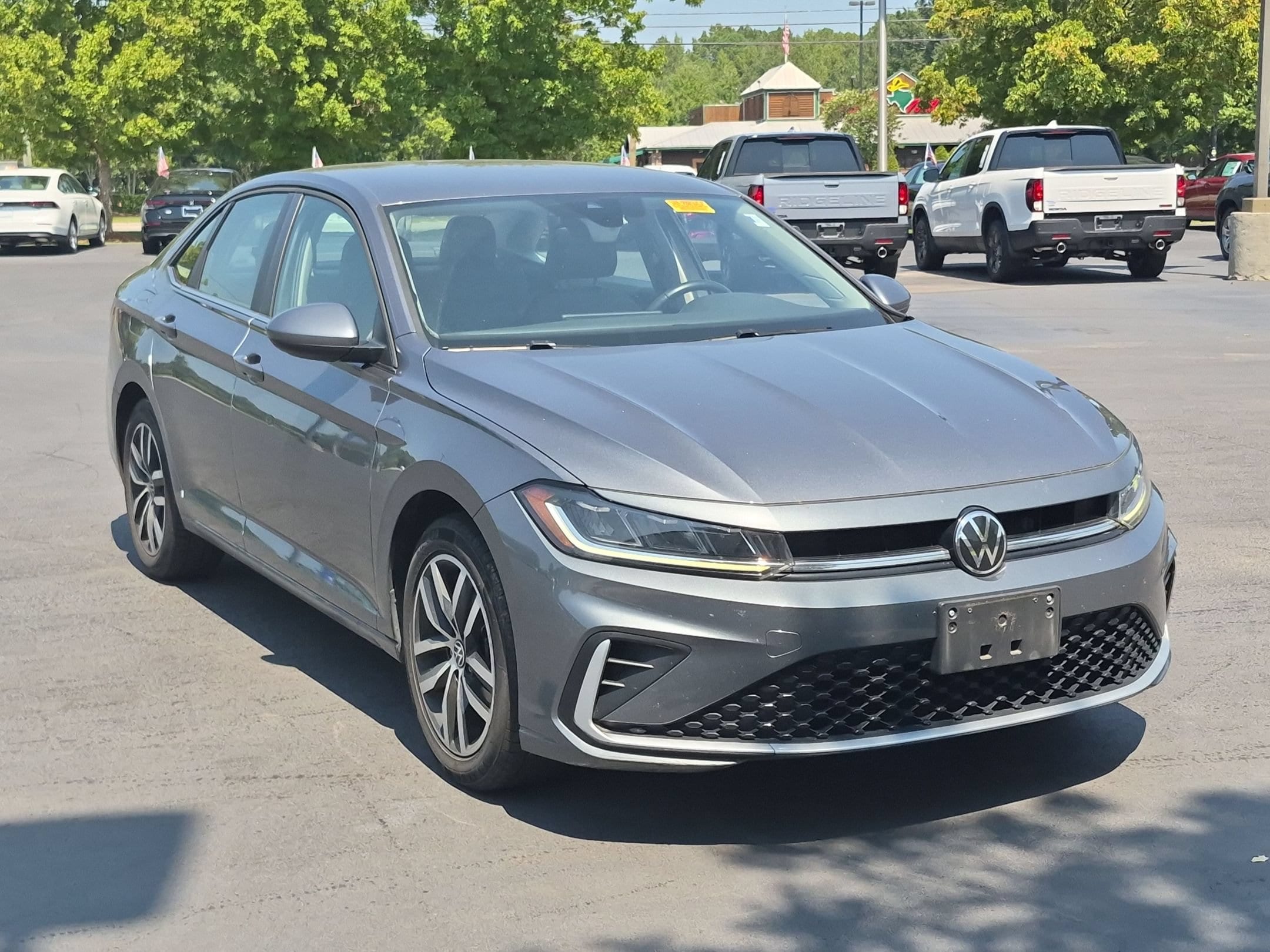 volkswagen jetta 2025 3VWEX7BU4SM023336 image volkswagen jetta 2025 3VWEX7BU4SM023336 image