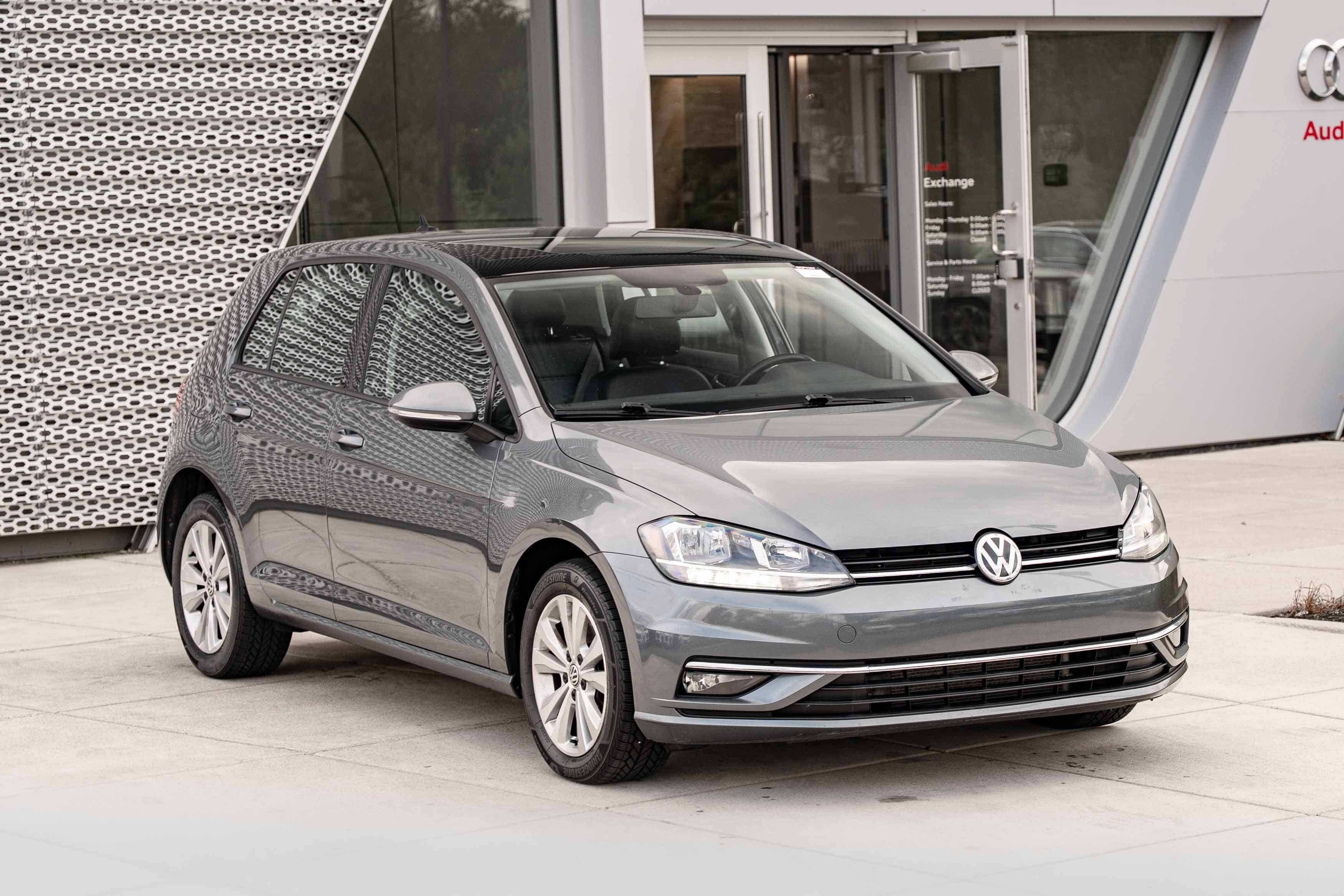 volkswagen golf 2018 3VWG17AU2JM276018 image volkswagen golf 2018 3VWG17AU2JM276018 image