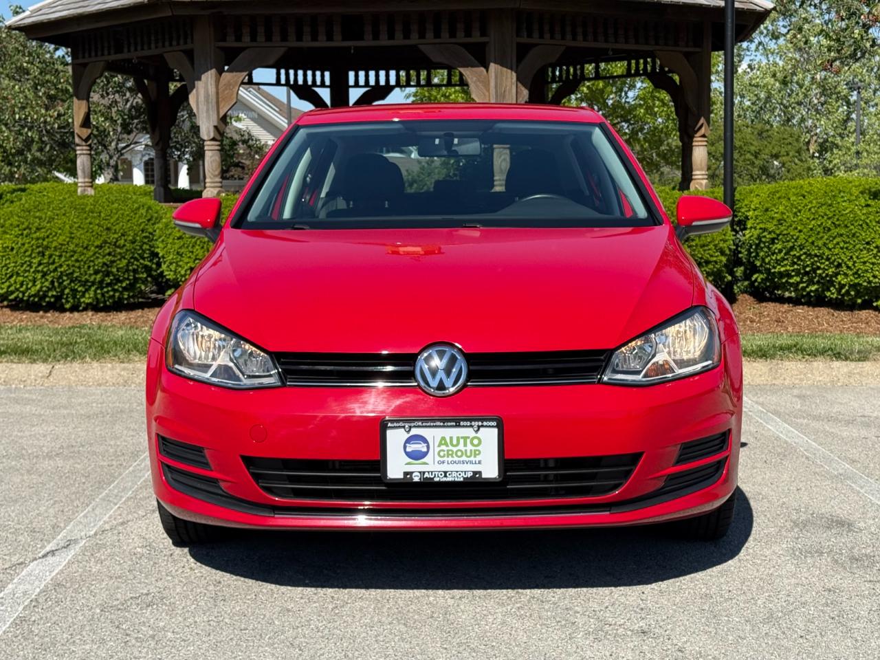 volkswagen golf 2017 3VW117AU2HM030859 image volkswagen golf 2017 3VW117AU2HM030859 image