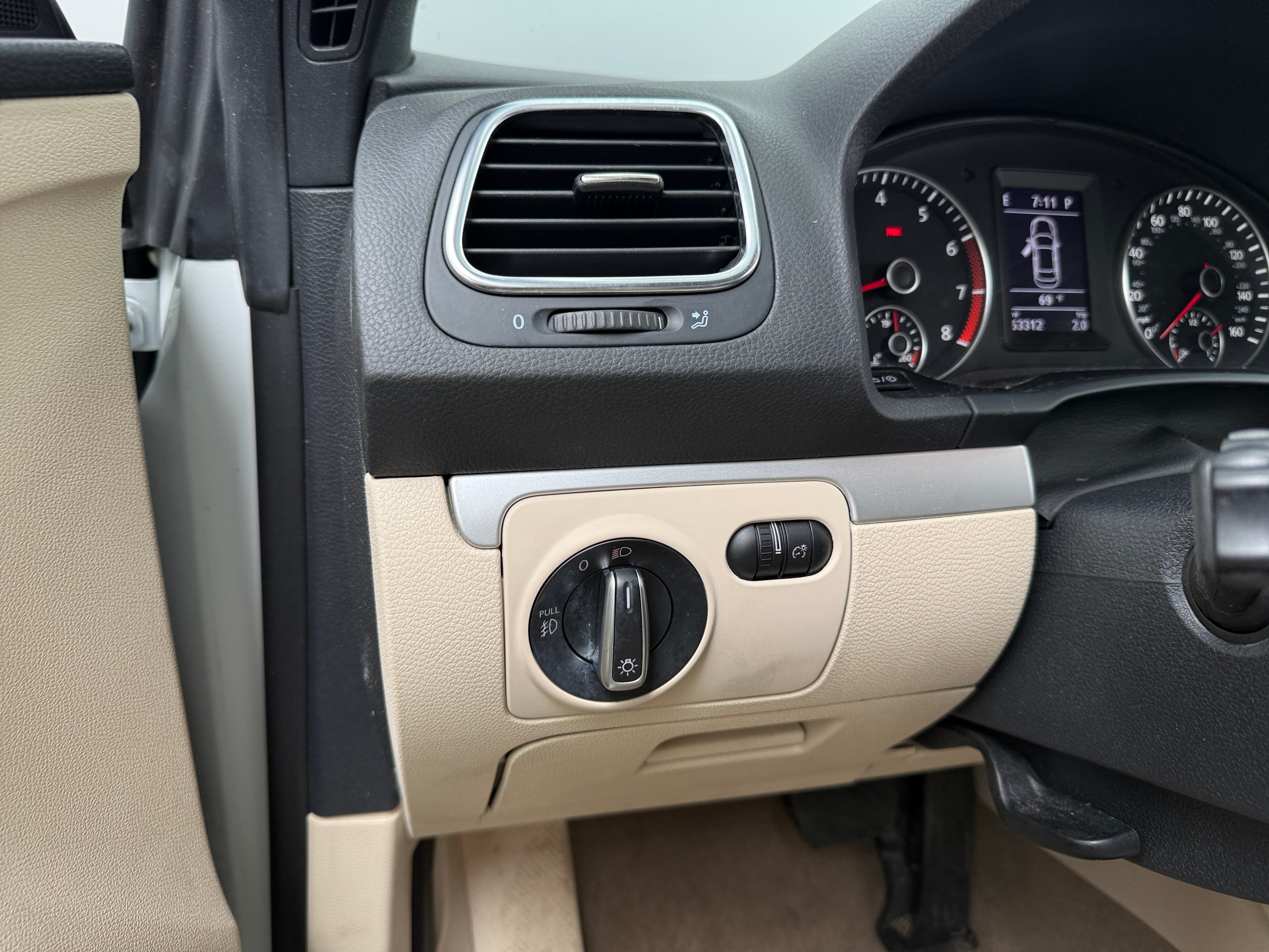 volkswagen eos 2016 WVWBW8AH0GV000541 image volkswagen eos 2016 WVWBW8AH0GV000541 image
