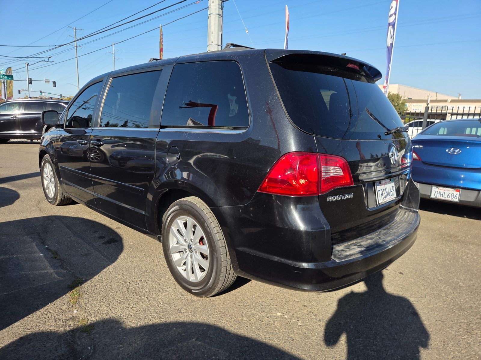 volkswagen routan 2012 2C4RVABG7CR390856 image volkswagen routan 2012 2C4RVABG7CR390856 image
