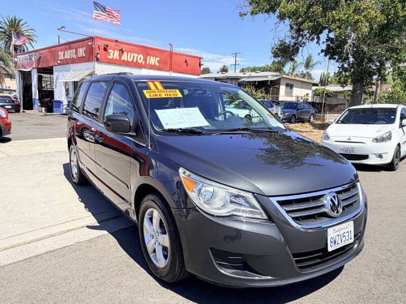 volkswagen routan 2011 2V4RW3DG1BR740282 image volkswagen routan 2011 2V4RW3DG1BR740282 image