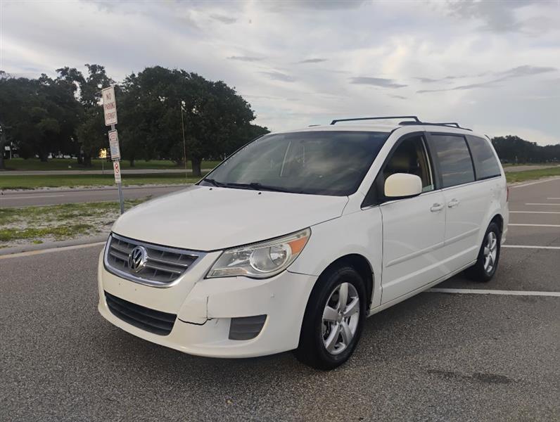volkswagen routan 2011 2V4RW3DG4BR668235 image volkswagen routan 2011 2V4RW3DG4BR668235 image