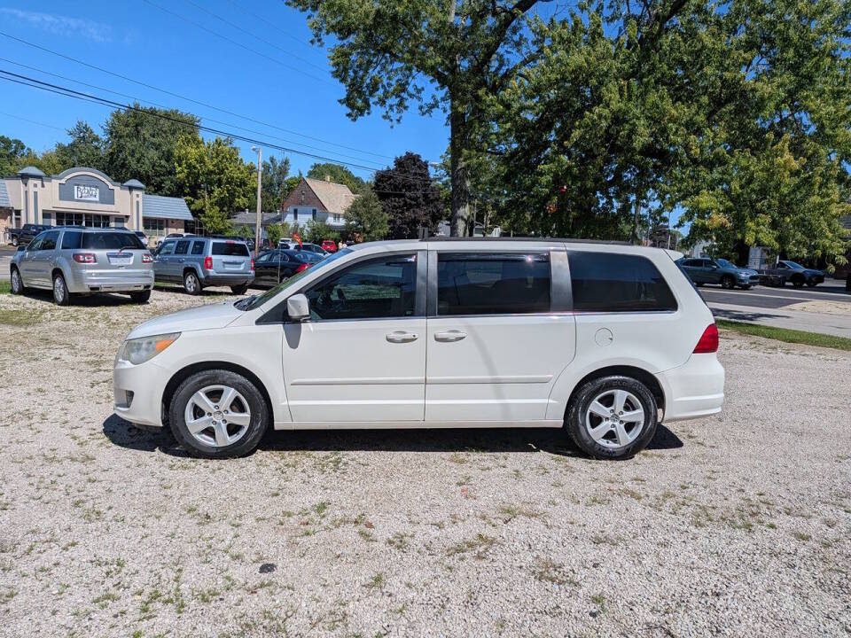 volkswagen routan 2011 2V4RW3DG7BR691637 image volkswagen routan 2011 2V4RW3DG7BR691637 image