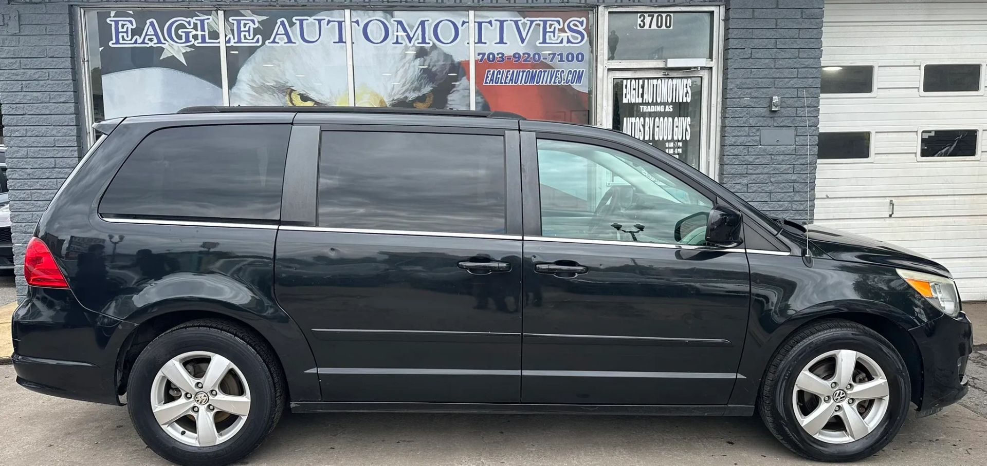 volkswagen routan 2011 2V4RW3DG2BR695532 image volkswagen routan 2011 2V4RW3DG2BR695532 image