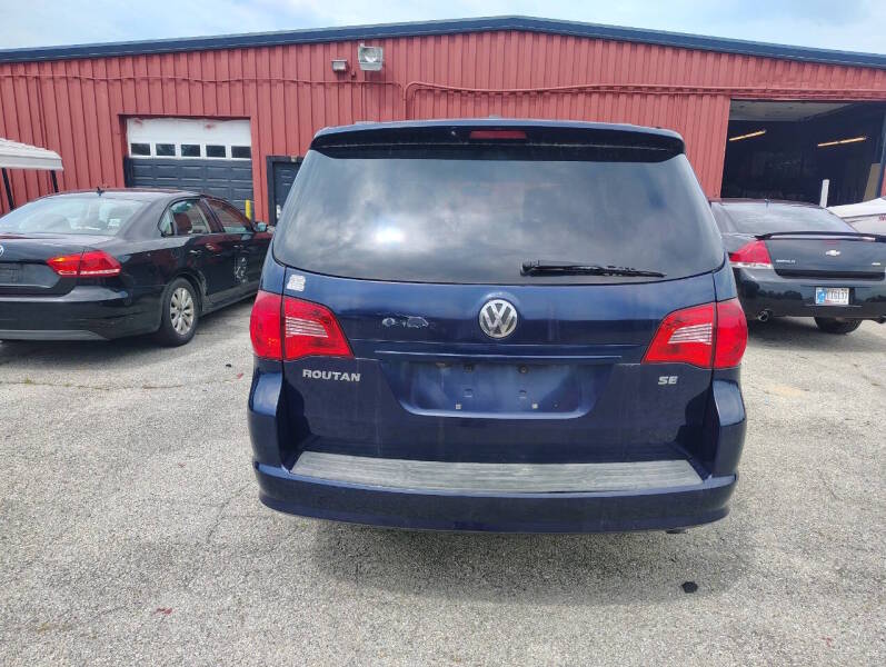 volkswagen routan 2013 2C4RVABG4DR725718 image volkswagen routan 2013 2C4RVABG4DR725718 image