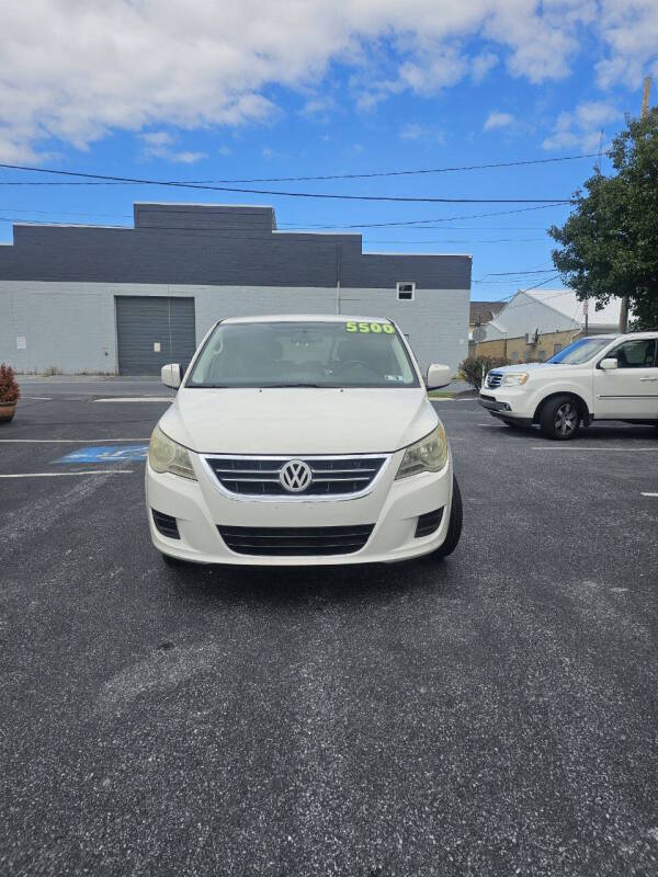 volkswagen routan 2010 2V4RW3D1XAR262714 image volkswagen routan 2010 2V4RW3D1XAR262714 image