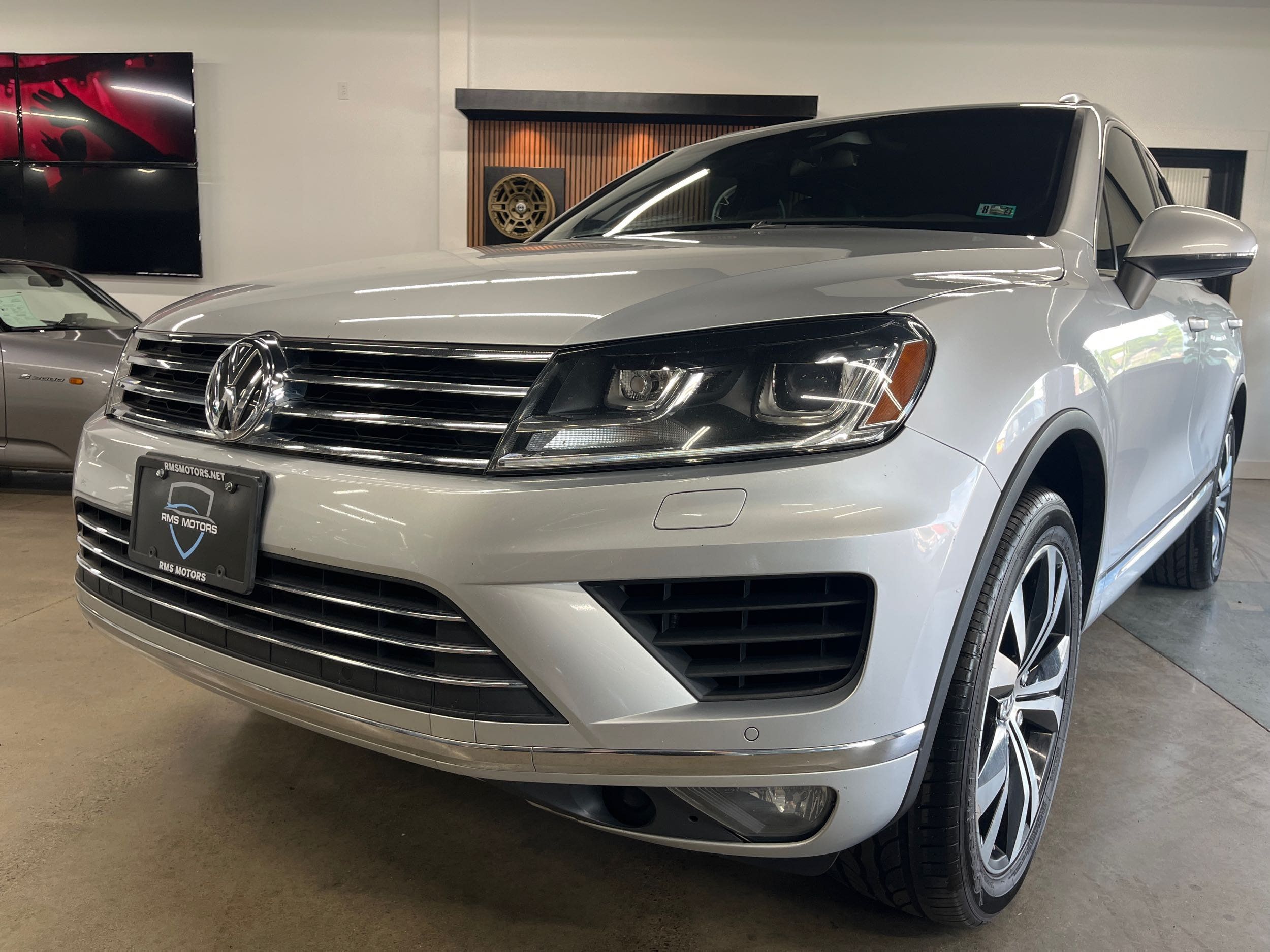 volkswagen touareg 2017 WVGRF7BP3HD006531 image volkswagen touareg 2017 WVGRF7BP3HD006531 image