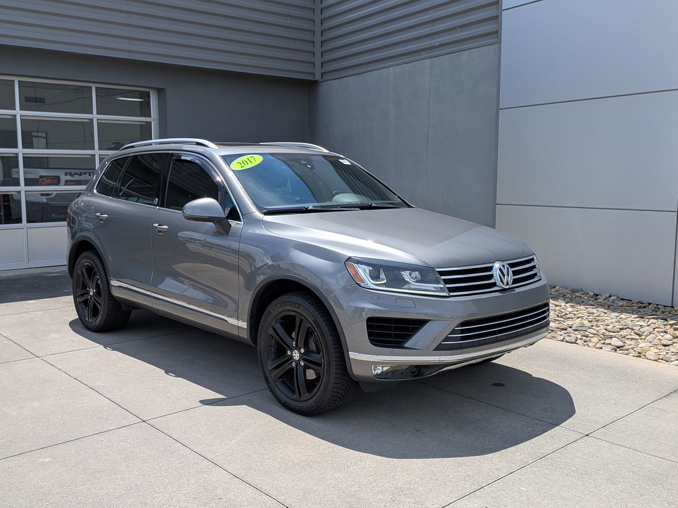 volkswagen touareg 2017 WVGRF7BP1HD001280 image volkswagen touareg 2017 WVGRF7BP1HD001280 image
