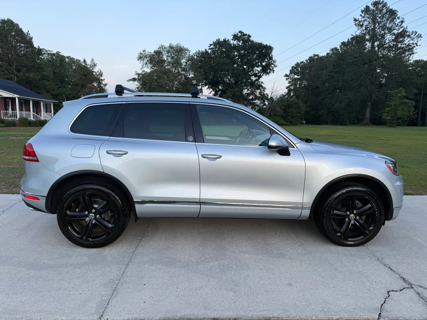 volkswagen touareg 2017 WVGRF7BPXHD003562 image volkswagen touareg 2017 WVGRF7BPXHD003562 image