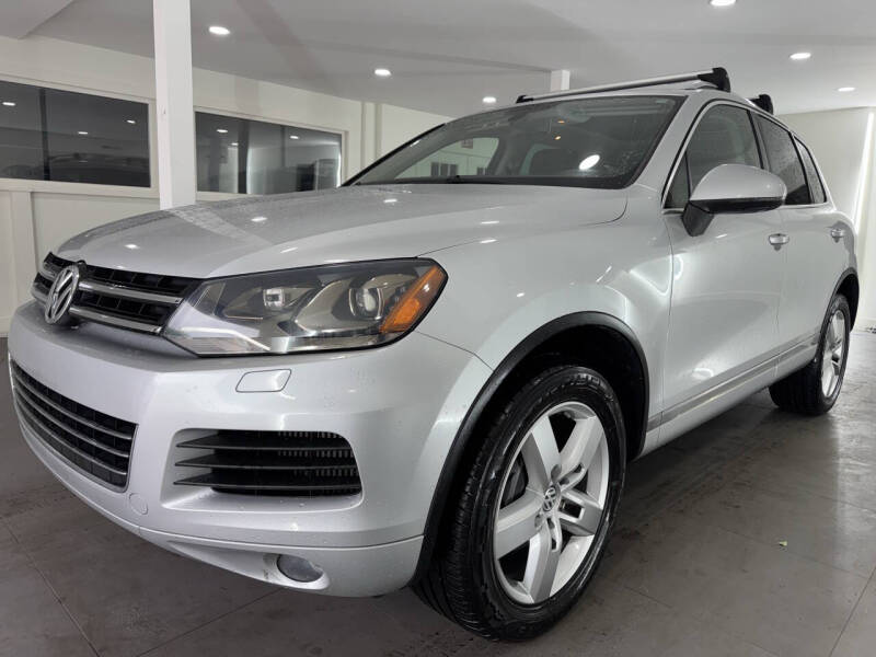 volkswagen touareg 2012 WVGEK9BP3CD009413 image volkswagen touareg 2012 WVGEK9BP3CD009413 image