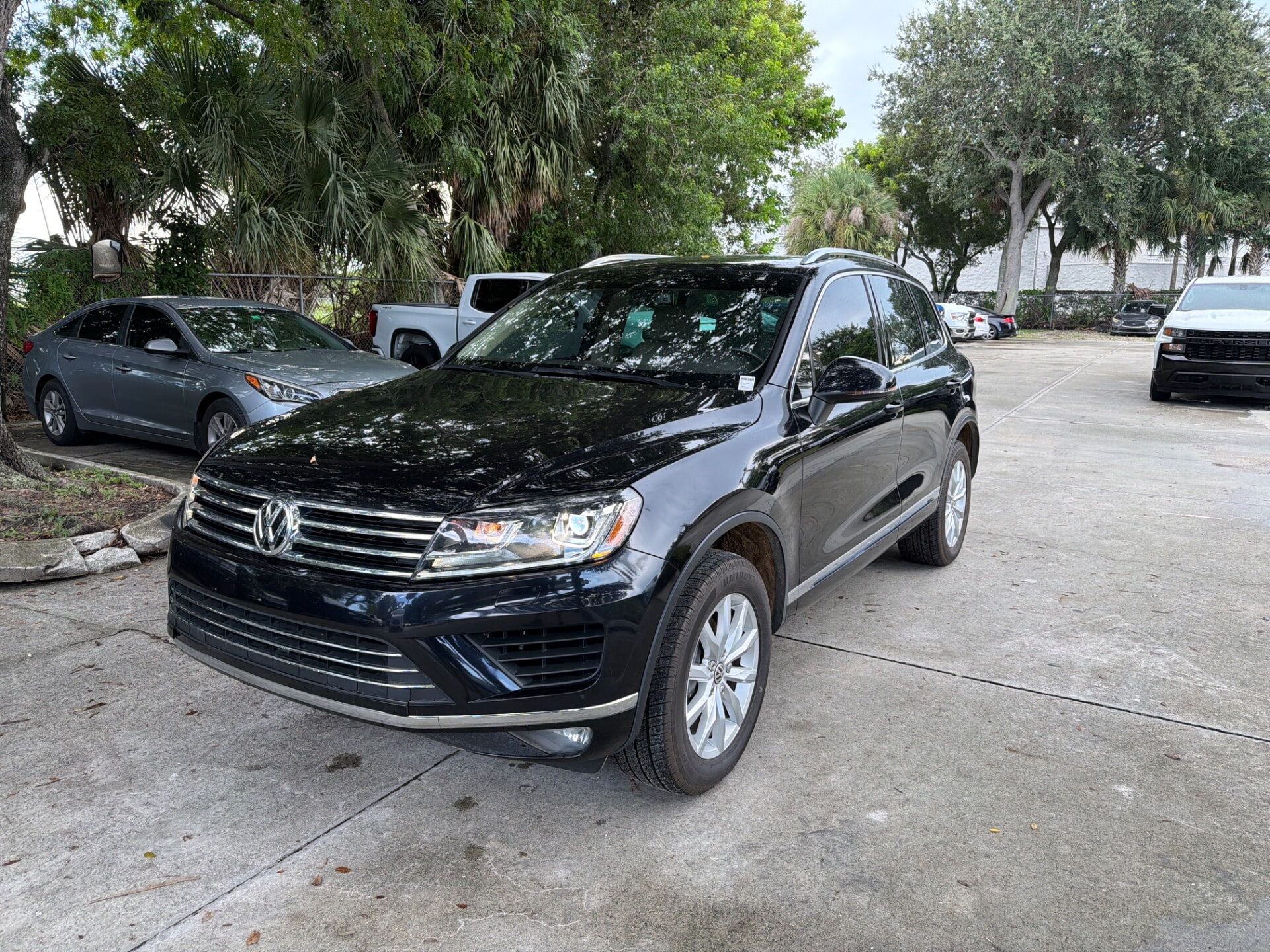 volkswagen touareg 2015 WVGEF9BP7FD005440 image volkswagen touareg 2015 WVGEF9BP7FD005440 image