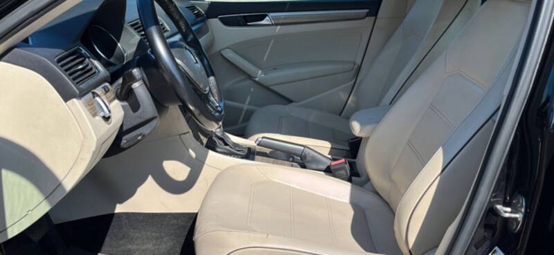 volkswagen passat 2016 1VWBS7A31GC008473 image volkswagen passat 2016 1VWBS7A31GC008473 image