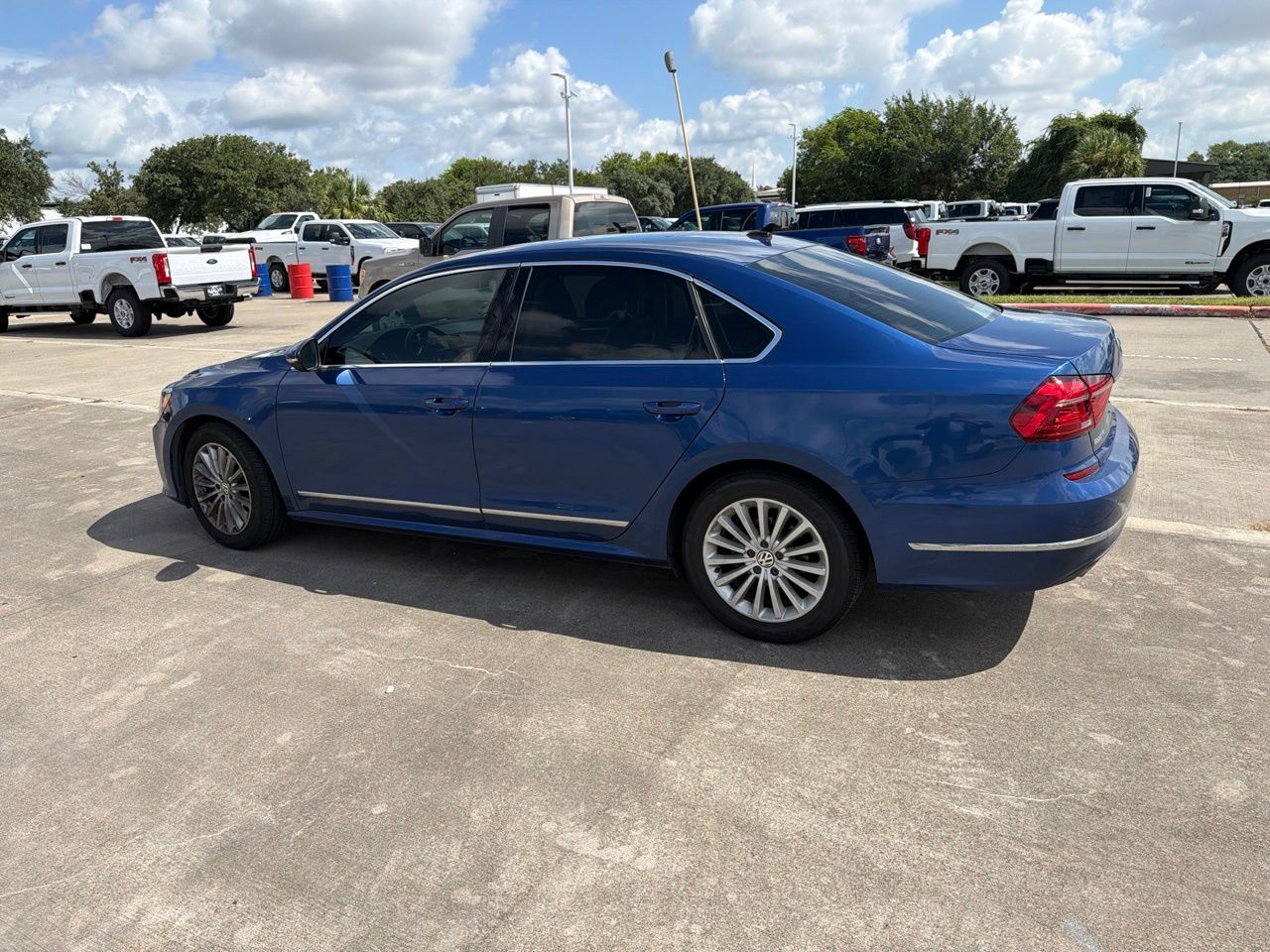 volkswagen passat 2016 1VWBS7A37GC063980 image volkswagen passat 2016 1VWBS7A37GC063980 image